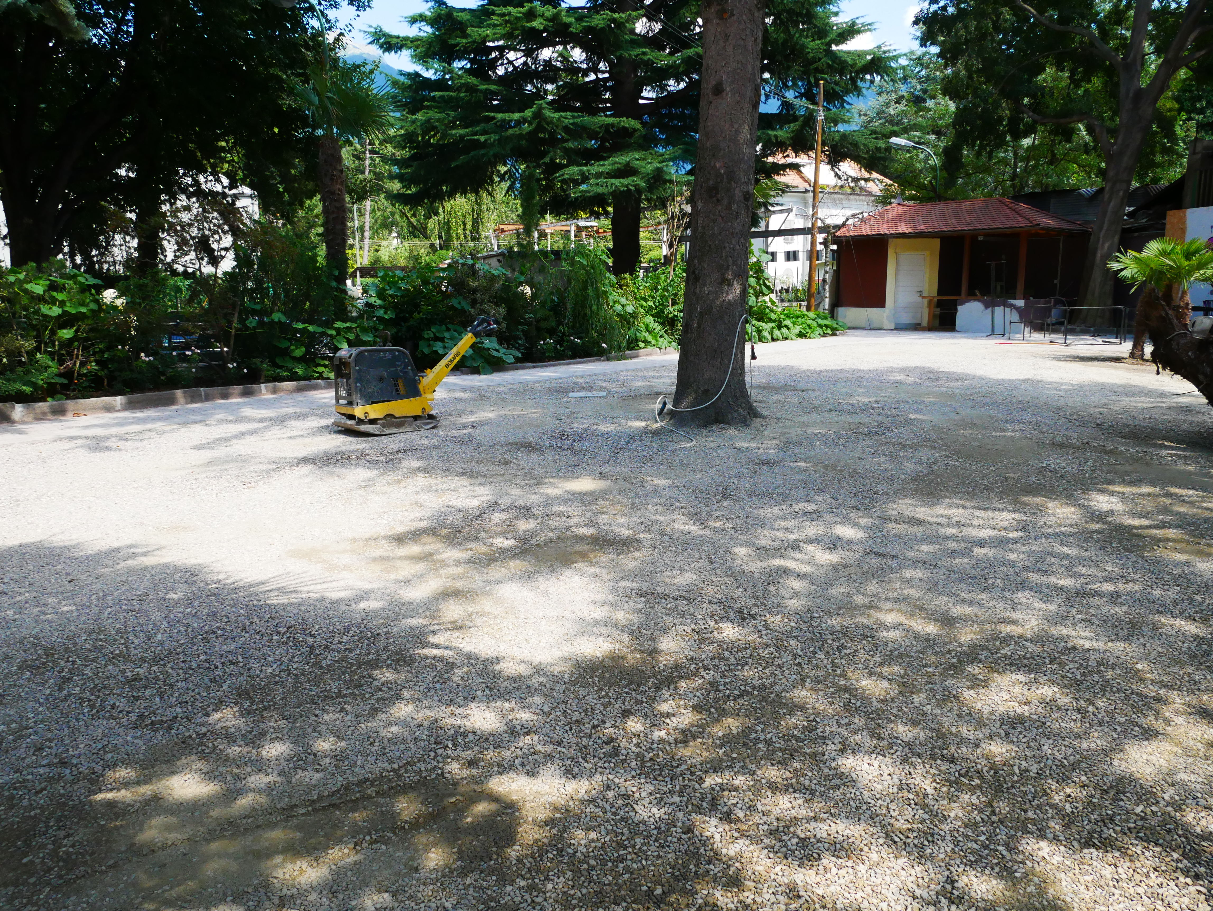 Fertigstellung Parkgelände - Completamento area parco - Jugendzentrum Jungle Meran - Centro giovani Jungle Merano