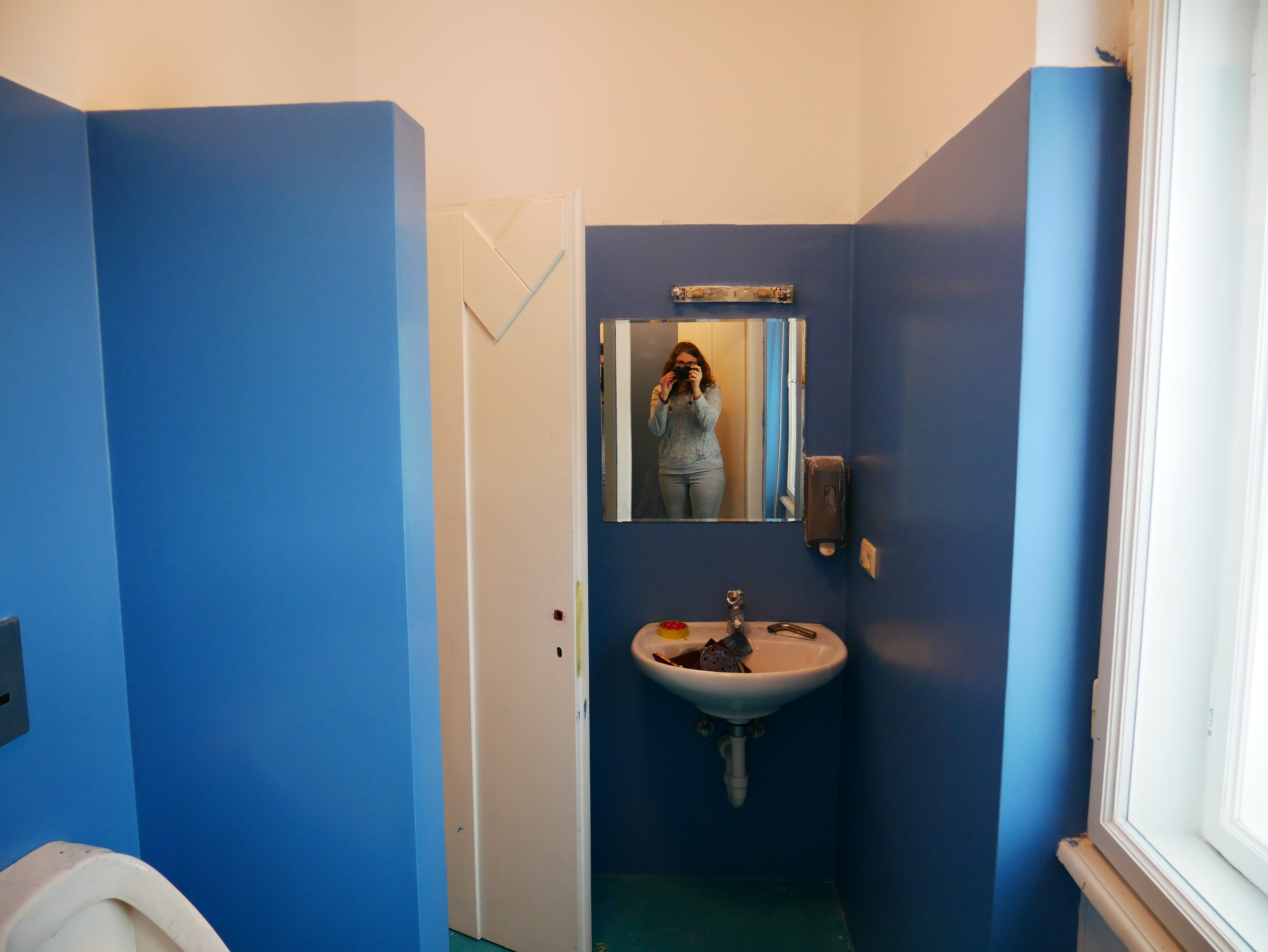 Anstrich Männer-WC - Pittura del gabinetto per gli uomini - Jugendzentrum Jungle Meran - Centro giovani Jungle Merano